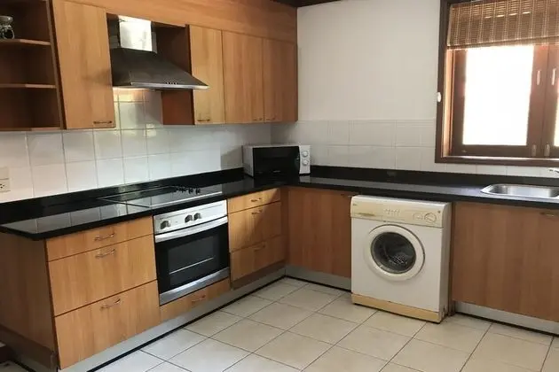 4 Bedrooms Villa