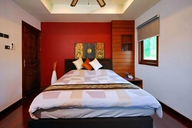 4 Bedrooms Villa