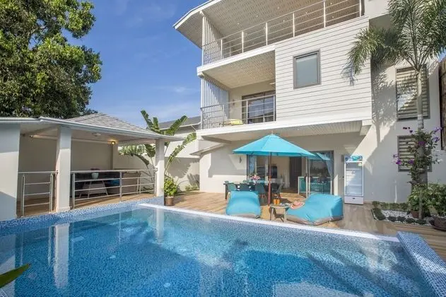 Premium Villa, 2 Yatak Odası, Havuz Manzaralı, Plaj Kenarı