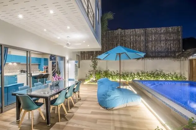 Premium Villa, 4 Yatak Odası, Havuz Manzaralı, Plaj Kenarı