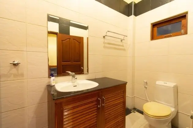 4 Bedrooms Villa