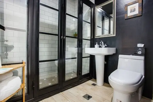 Tek Büyük Yataklı Oda, Balkon
