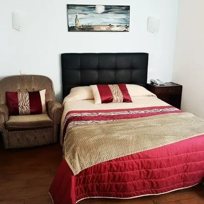 Tek Büyük Yataklı Oda