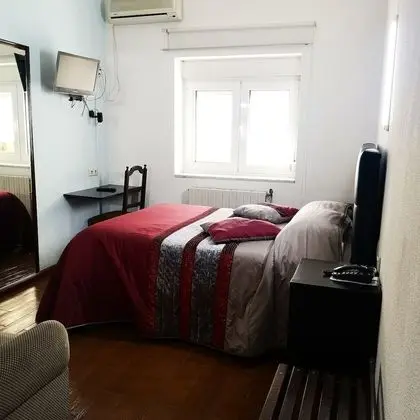 Tek Büyük Yataklı Oda