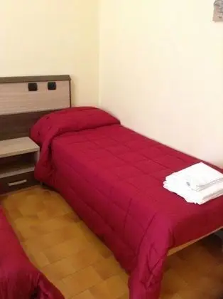 Dört Kişilik Oda, Birden Çok Yatak, Sigara İçilmez