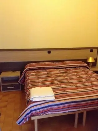 Tek Büyük Yataklı Oda, 1 Büyük (Queen) Boy Yatak, Sigara İçilmez