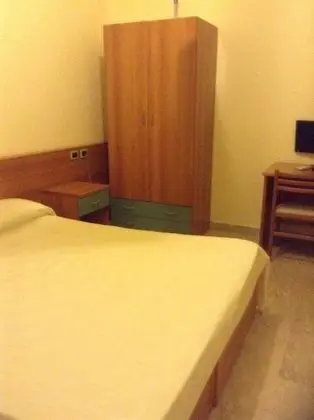 Tek Büyük Yataklı Oda, 1 Büyük (Queen) Boy Yatak, Sigara İçilmez