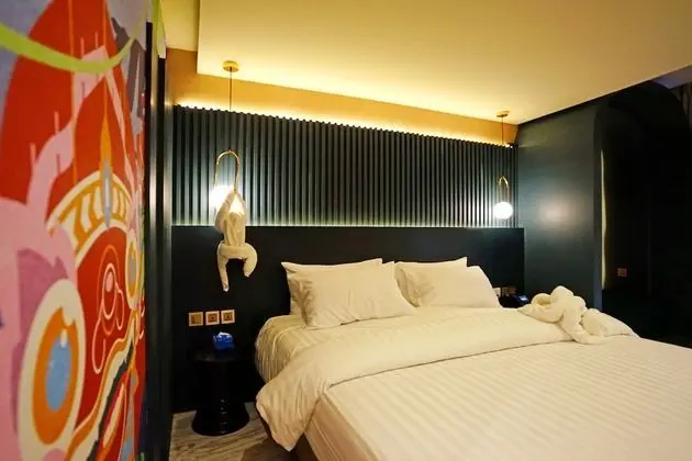 Deluxe Tek Büyük Yataklı Oda