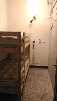 İki Ayrı Yataklı Oda, 2 Tek Kişilik Yatak, Ortak Banyo