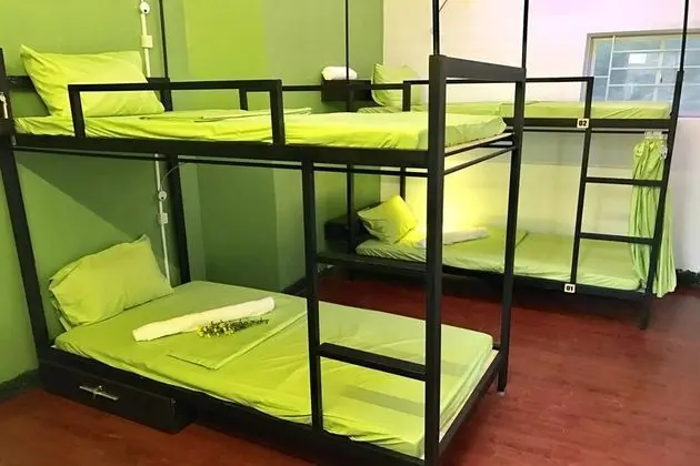 Ortak Ranzalı Oda, Sadece kadınlar için