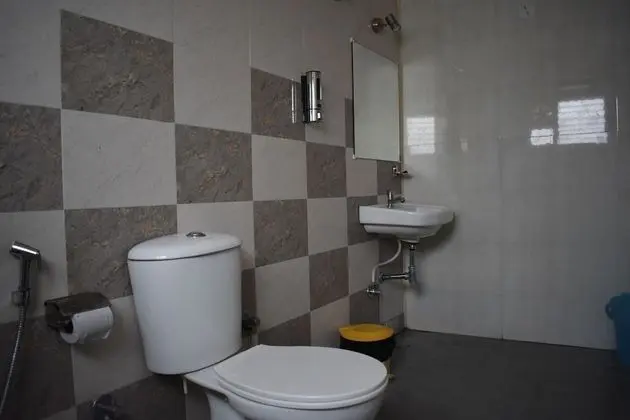 Luxury Üç Kişilik Oda, 2 Büyük (Queen) Boy Yatak, Sigara İçilebilir, Buzdolabı ve Mikrodalga