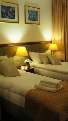 Deluxe Üç Kişilik Oda