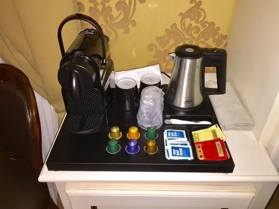 Basic Tek Büyük Yataklı Oda