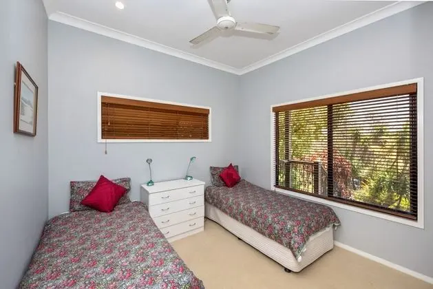 Ev (4 Bedrooms)