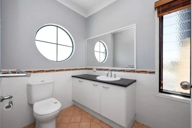 Ev (4 Bedrooms)