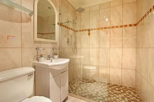 Luxury Tek Büyük Yataklı Oda, 1 Büyük (Queen) Boy Yatak