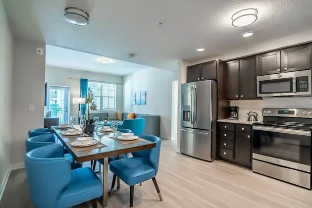 Daire (4012 Vista Cay)