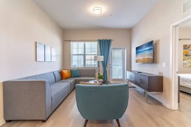Daire (4012 Vista Cay)