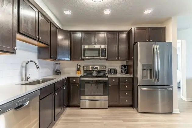 Daire (4012 Vista Cay)