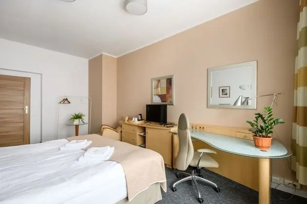 Business Üç Kişilik Oda (with shared bathroom)