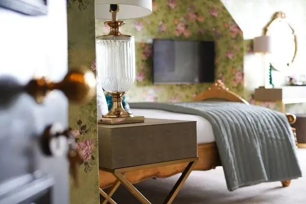 Superior Oda, 1 En Büyük (King) Boy Yatak, Küvet, Nehir Manzaralı