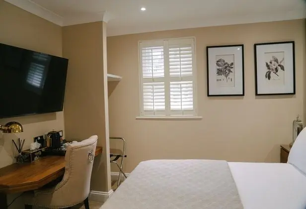 Tek Büyük Yataklı Oda, 1 Çift Kişilik Yatak, Bahçe Manzaralı