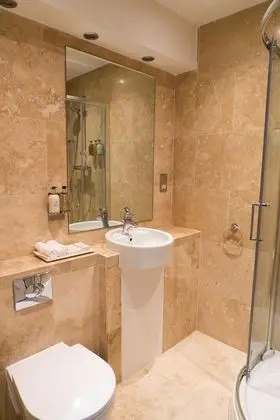 Tek Büyük Yataklı Oda, 1 Çift Kişilik Yatak, Bahçe Manzaralı