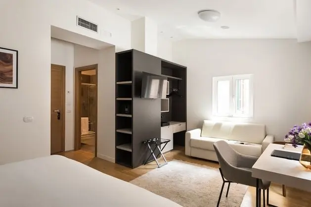 Deluxe Tek Büyük veya İki Ayrı Yataklı Oda