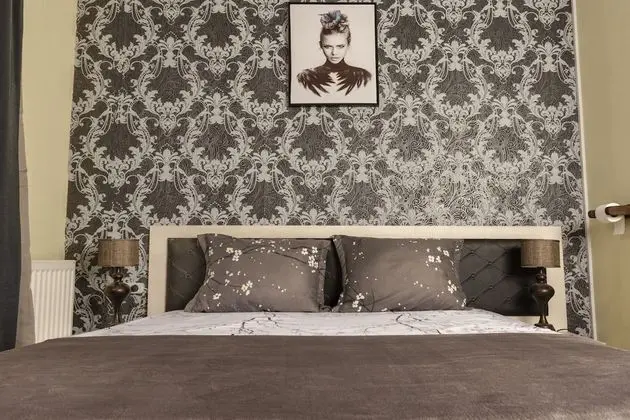 Üç Kişilik Oda, Balkon