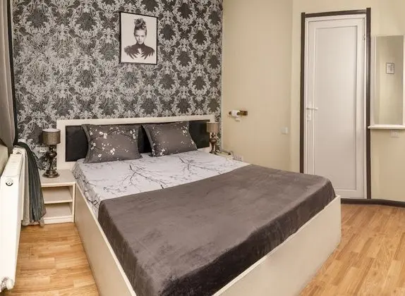 Üç Kişilik Oda, Balkon