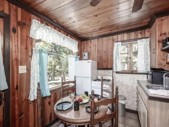 Kulübe, Birden Çok Yatak, Mutfak, Nehir Manzaralı