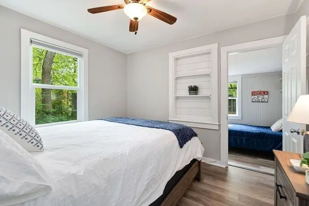 Ev, Birden Çok Yatak, Veranda, Bahçe Manzaralı (417 Park St.)