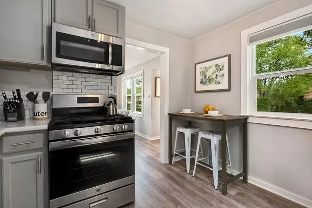 Ev, Birden Çok Yatak, Veranda, Bahçe Manzaralı (417 Park St.)