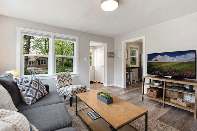 Ev, Birden Çok Yatak, Veranda, Bahçe Manzaralı (417 Park St.)