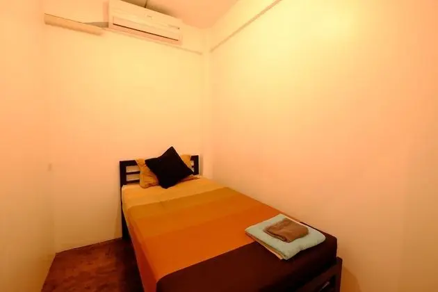 Single Room with Shared Bathroom