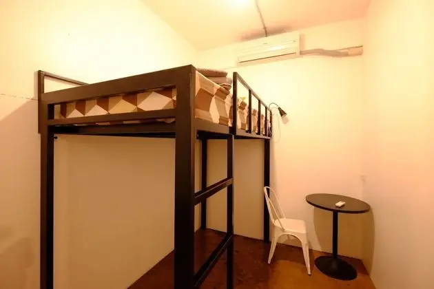 Single Room with Shared Bathroom
