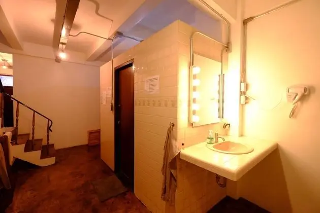 Single Room with Shared Bathroom