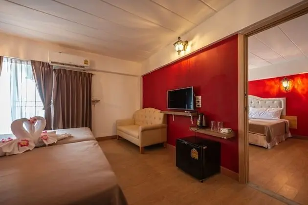 Deluxe Üç Kişilik Oda