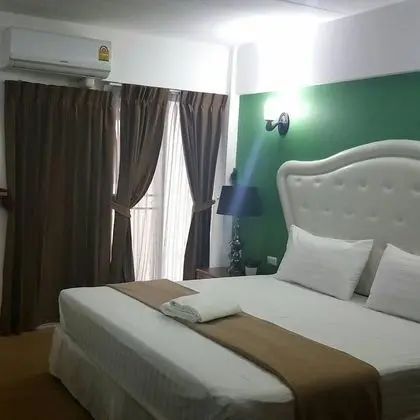 Deluxe Üç Kişilik Oda