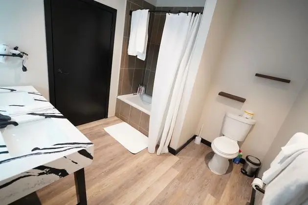 Apartment 300