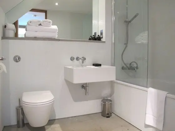 Exclusive Apart Daire, Banyolu/Duşlu, Nehir Manzaralı (45 Brewhouse)