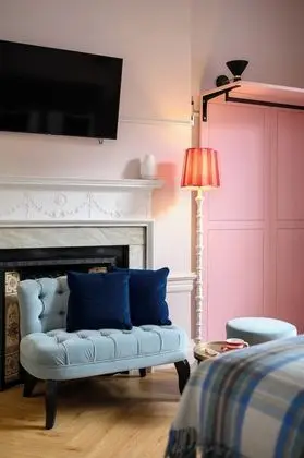 Comfort Tek Büyük Yataklı Oda