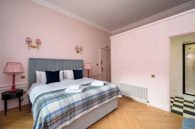 Comfort Tek Büyük Yataklı Oda