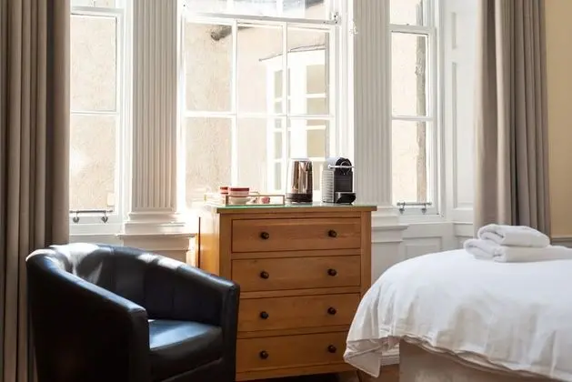 Comfort Tek Büyük Yataklı Oda