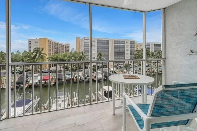 Daire (4541 Bay Beach Ln #345)