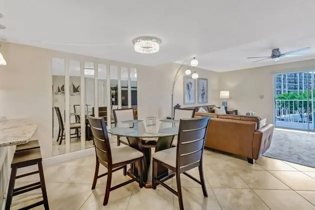 Daire (4541 Bay Beach Ln #345)
