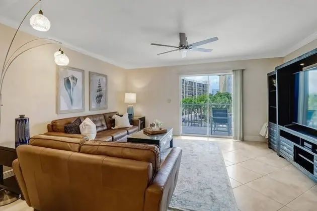 Daire (4541 Bay Beach Ln #345)