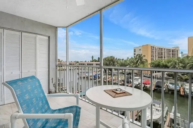 Daire (4541 Bay Beach Ln #345)