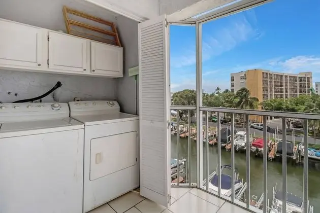 Daire (4541 Bay Beach Ln #345)