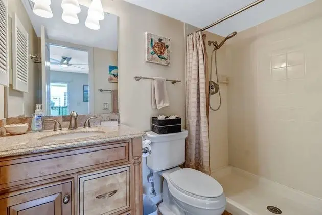 Daire (4541 Bay Beach Ln #345)